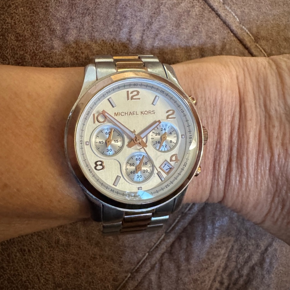 Michael Kors Two-Tone unisex Watch